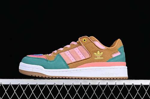 250IE8467ADILETTE 22 WHITEPINKBROWNGREENWOMAN3639MAN4045