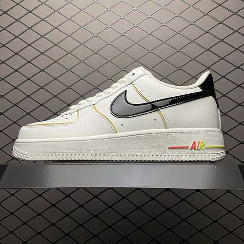 300ZX9856599AIR FORCE 1 07 LOW IVORYBLACKMETALLIC GOLDWOMAN3639MAN4044