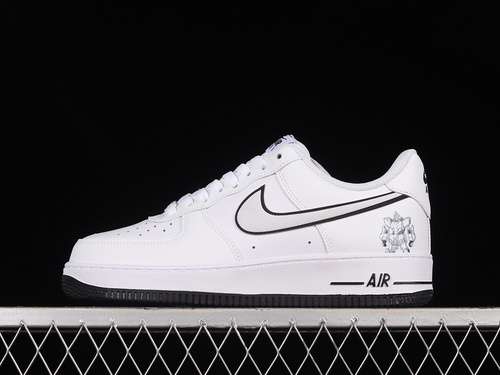 320KK1256657AIR FORCE 1 LOW 07 WHITEWHITEBLACKWOMAN3639MAN4045