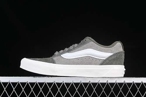 230VN0009QCBLKVANS KNU SKOOL GREENGREYWOMAN3539MAN4044