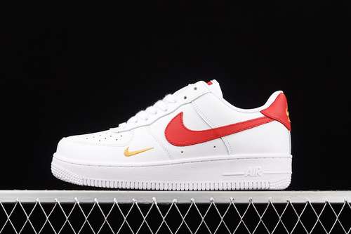 280CZ0270104AIR FORCE 1 LOW 07 ESSENTIAL WHITEGYM REDGOLDWOMAN3639MAN4045