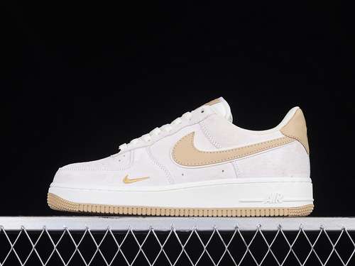 340KK5636310AIR FORCE 1 07 LOW KHAKIWHITEWOMAN3639MAN4045