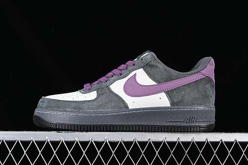 320CW1188111AIR FORCE 1 07 LOW GREYWHITEPURPLEWOMAN3639MAN4045