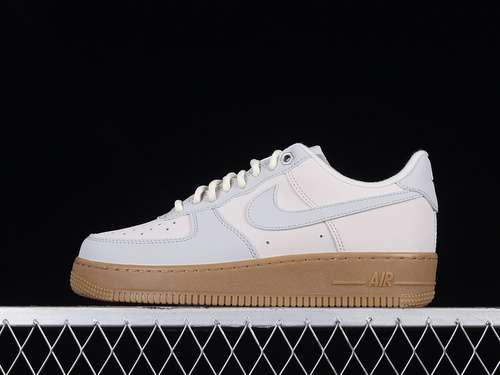 280FD3365001AIR FORCE 1 LOW 07 BEIGELIGHT BLUEGUMWOMAN3639MAN4045