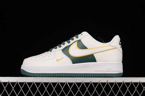340BS8861202AIR FORCE 1 LOW 07 WHITEGREENGOLDWOMAN3639MAN4045