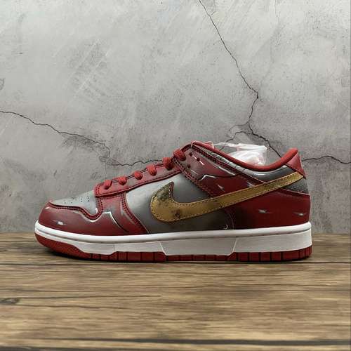 380DD1391002SB DUNK LOW SP UNLV 2021 MEDIUM GREYVARSITY REDWHITEMAN39475