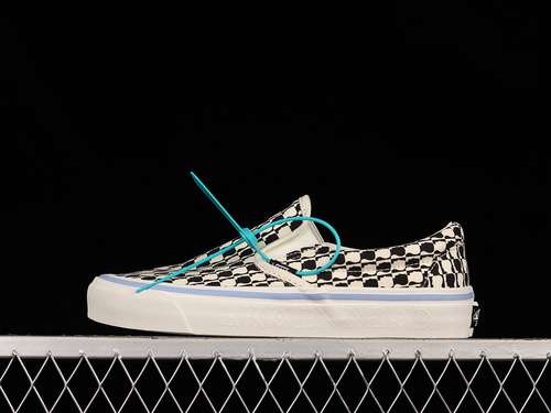 250VN0A45JKBA2BRAIN DEAD X OG CLASSIC SLIPON LX CHECKERBOARD BLACKWHITEUNISEX3544