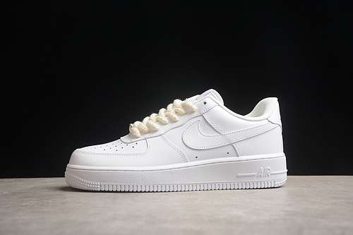 270315122111AIR FORCE 1 07 LOW WHITEOFF WHITEWOMAN3639MAN4045
