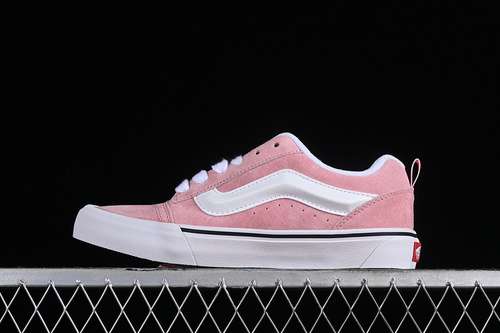 230VN0009QCOURVANS CLASSICS KNU SKOOL WHITEPINKWOMAN3539MAN4044