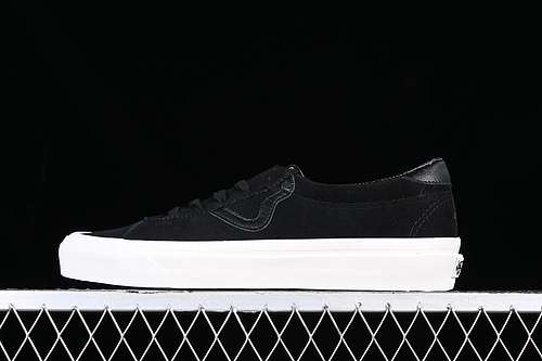 250VN0005WRBLKVAULT OG EPOCH LX BLACKWOMAN3539MAN4044