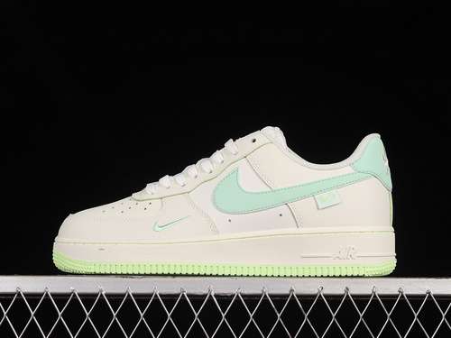 310FB1839555AIR FORCE 1 LOW 07 WHITELIGHT GREENWHITEWOMAN3639MAN4045