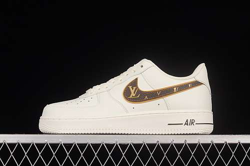 320KV3696880AIR FORCE 1 07 LOW WHITEWHITEBROWNWOMAN3639MAN4045