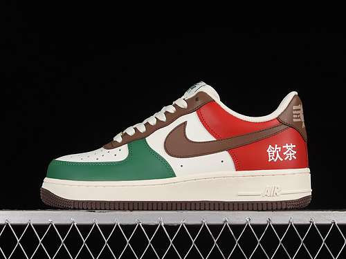 320YH8569123AIR FORCE 1 07 LOW WHITEBROWNREDGREENWOMAN3639MAN4045