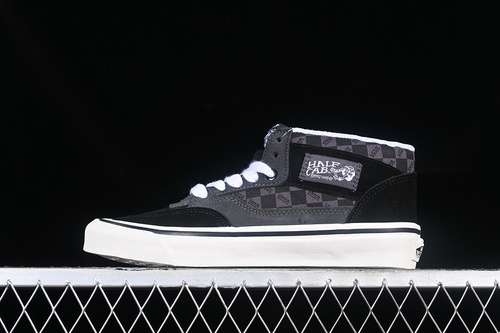300VN0A5KX6BPOVANS HALF CAB 33 DX BLACKGREYWOMAN3639MAN4044