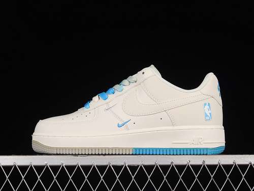 320NB3696509AIR FORCE 1 LOW 07 BEIGEBEIGELIGHT BLUEWOMAN3639MAN4045