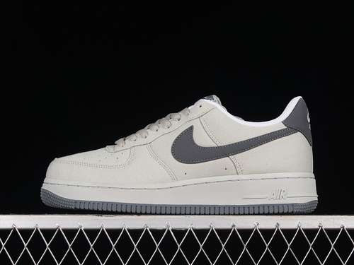 280DG2296003AIR FORCE 1 LOW 07 GREYDARK GREYWHITEWOMAN3639MAN4045