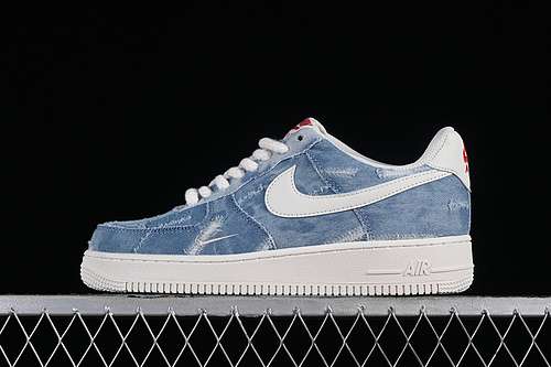 300CW2288111AIR FORCE 1 07 LOW WHITEBLUEREDWOMAN3639MAN4045