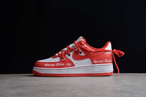 340CV1724100AIR FORCE 1 LOW 07 UNIVERSITY REDWHITEWHITEWOMAN3639MAN4045