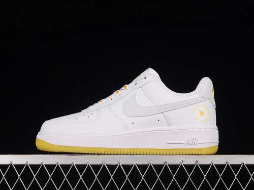 250CR6566098AIR FORCE 1 LOW 07 WHITEWHITEYELLOWWOMAN3639MAN4045