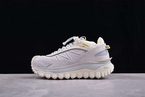 540MONCLER TRAILGRIP GTX GREYYELLOWGREENWOMAN3639MAN4046