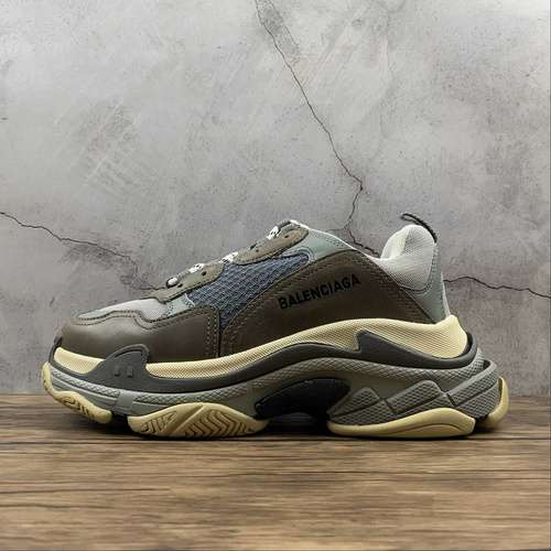 470BALENCIAGA TRIPLE S SNEAKER DADSHOES DARK GREYLIGHT GREYBEIGEWOMAN3539MAN4046