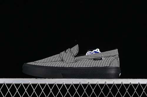 240VN000CQPYERVANS DEMONS STYLE 53 BLACKWHITEWOMAN3539MAN4044