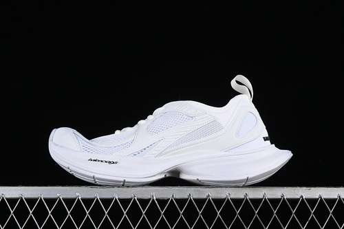 380WFLGY0120BALENCIAGA CIRCUIT WHITEWOMAN3539MAN4046