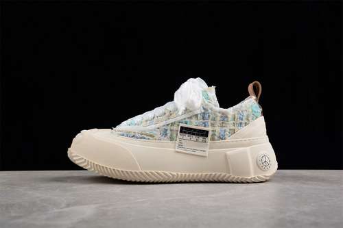 380XVESSEL GOP20 MARSHMALLOW LOWS BEIGELIGHT BLUEBEIGEWOMAN3540