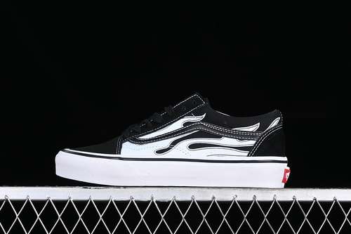 220VN0A38G1K68VANS OLD SKOOL FLAME BLACKWHITEWOMAN3539MAN4044