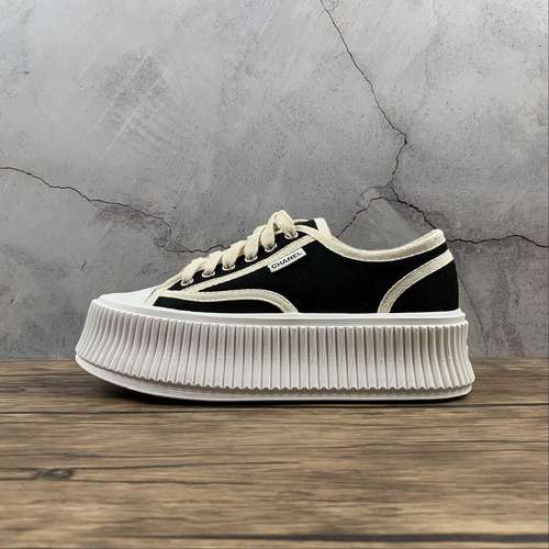 360CHANEL VINTAGE 2021 BLACKWHITEBLACKWOMAN3540