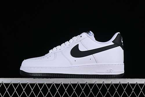 280FQ4296101AIR FORCE 1 07 LOW WHITEBLACKWOMAN3639MAN4045