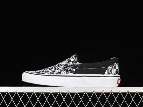 250VN000EYEBWWCLASSICS SLIPON CHECKERBOARD BLACKOFF WHITEWOMAN3539MAN4044