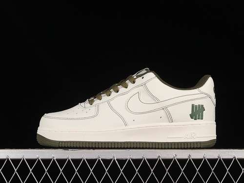 320UN1315600UNDEFEATED AIR FORCE 1 LOW GREENOFF WHITEWOMAN3639MAN4045