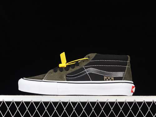 250VN0A5FCG9BOSKATE GROSSO MID PRO MIDNIGHT GREENWHITEBLACKWOMAN3539MAN4044