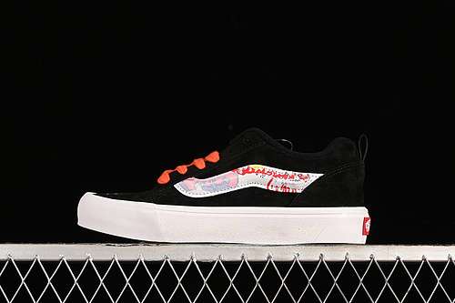 230VN000CS00ZBVANS CLASSICS KNU SKOOL BLACKORANGEWHITEWOMAN3539MAN4044