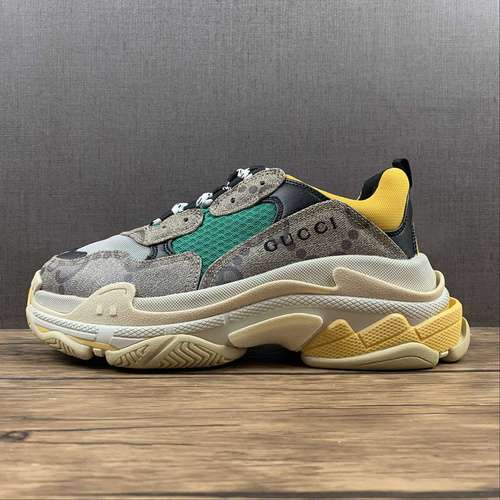 550BALENCIAGA TRIPLE S SNEAKERS GREYMULTICOLORWOMAN3539MAN4046