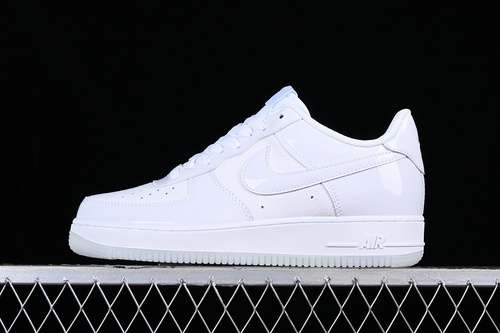320HP3656522AIR FORCE 1 07 LOW WHITESILVERWOMAN3639MAN4045