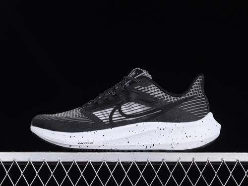260DH4071005AIR ZOOM PEGASUS 39 BLACKWHITELIGHT GREYWOMAN3639MAN4045