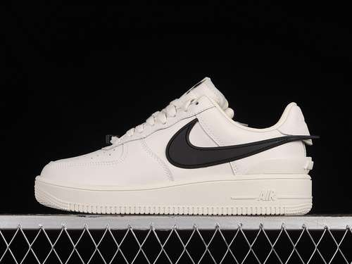 320DV3464002AMBUSH AIR FORCE 1 LOW PHANTOMBLACKPHANTOMWOMAN3639MAN4045