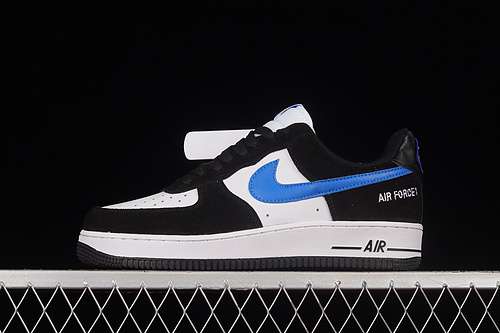 300DH7568003AIR FORCE 1 07 LOW BLACKWHITEBLUEWOMAN3639MAN4045