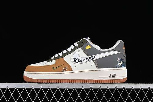 320DB3301110AIR FORCE 1 07 LOW TOM AND JERRY WHITEGREYBROWNWOMAN3639MAN4045