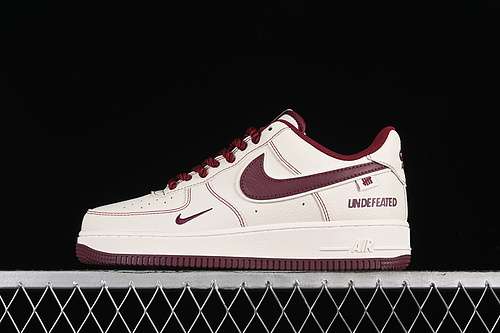 340UT2023206UNDEFEATED X AIR FORCE 1 07 LOW WHITEREDWOMAN3639MAN4045