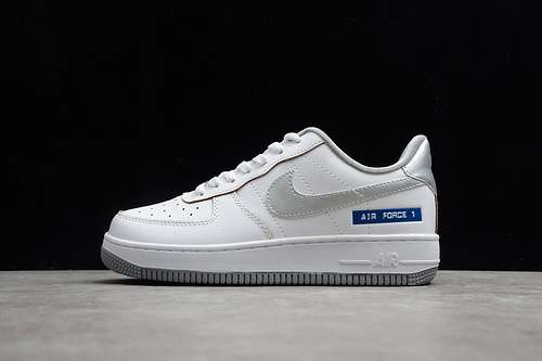 280DC5209100AIR FORCE 1 LOW LABEL MAKER WHITESAILCHUTNEYMETALLIC SILVER