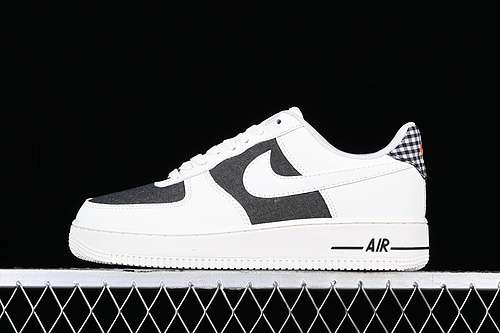 280FB0607022AIR FORCE 1 07 LOW WHITEBLACKWOMAN3639MAN4045