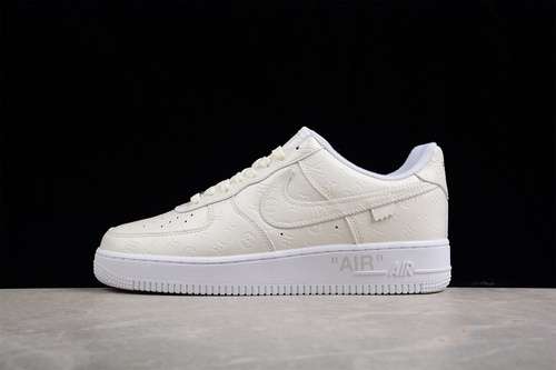 500LV3369100LV X AIR FORCE 1 LOW 07 BEIGEBEIGEWHITEWOMAN35539MAN40475