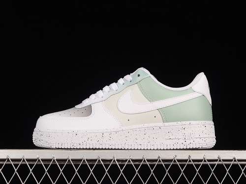 340MM6023336AIR FORCE 1 LOW 07 WHITELIGHT GREENBLACKWOMAN3639MAN4045