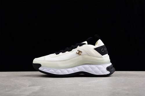 400CHANEL 2021 SNEAKERS WHITEBLACKGOLDWOMAN3540