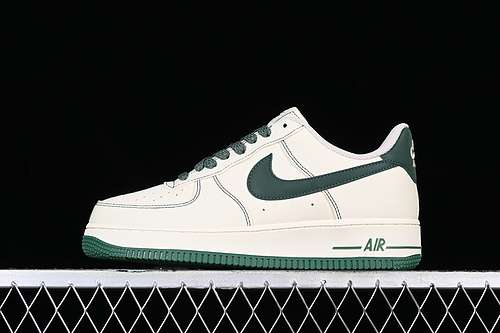 300TQ1456266AIR FORCE 1 07 LOW OFF WHITEGREENWOMAN3639MAN4045