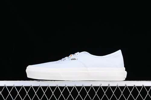 200VN0A4BX5BGWAUTHENTIC VR3 WHITEBLUEWOMAN3539MAN4044