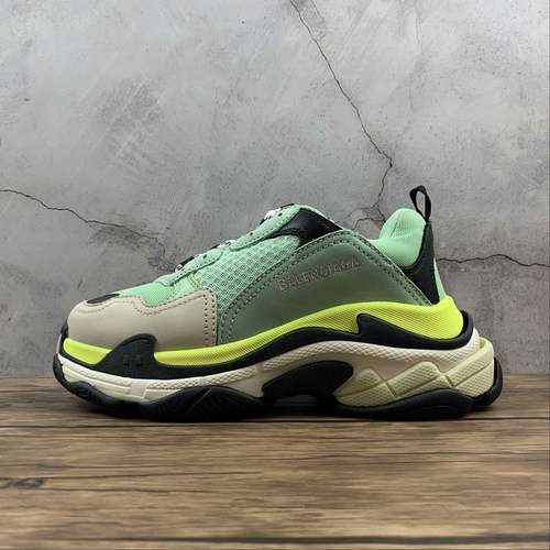 470BALENCIAGA TRIPLE S SNEAKER DADSHOE GREENYELLOWBEIGEWOMAN3539MAN4046